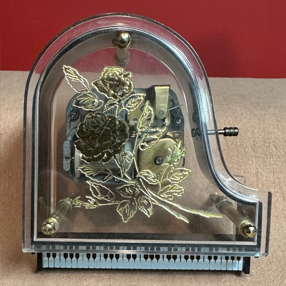 Vintage Sankyo Clear Acrylic Grand Piano Music Box Plays Edelweiss Floral Design - Picture 6 of 12